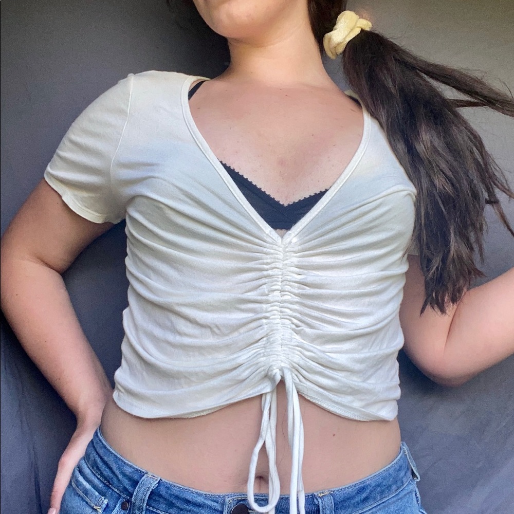 Cropped drawstring white shirt